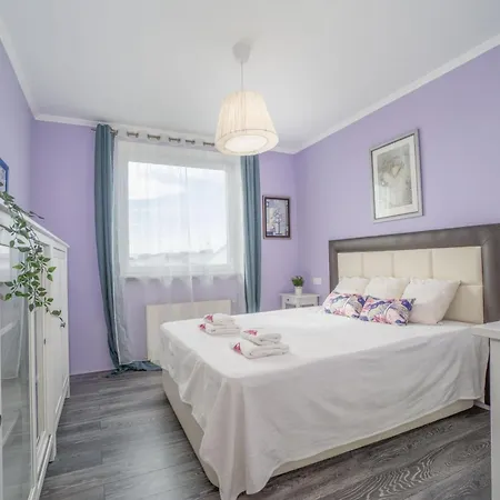 Apart-rent Casa Con Piscina Montgri 0125 * Empuriabrava