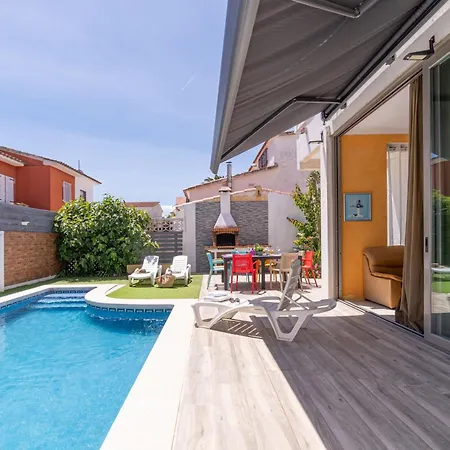 Apart-rent Casa Con Piscina Montgri 0125 Empuriabrava