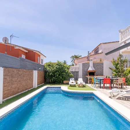 Villa Apart-rent Casa Con Piscina Montgri 0125