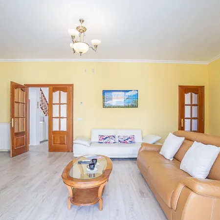 Apart-rent Casa Con Piscina Montgri 0125