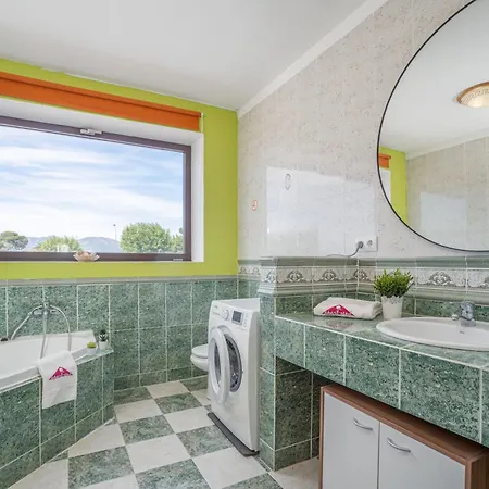 Apart-rent Casa Con Piscina Montgri 0125 *
